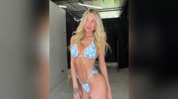 video of hot blonde in bikini