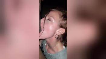 video of She knows how to please a cock with her mouth