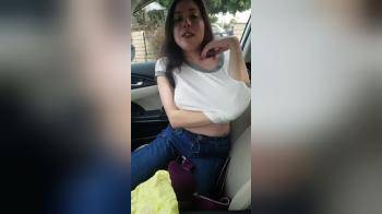video of Drunk Girlfriend Janet Shows Tits in Car