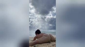 video of splits in tiny bikini
