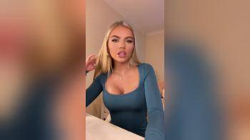 video of lowcut top hot blonde