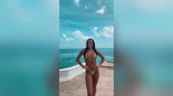video of hot body floral bikini