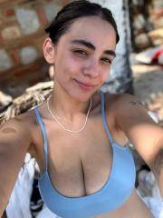 Babe Picture 4881137