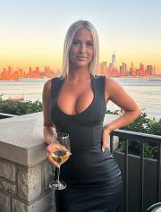 Babe Picture 4901352