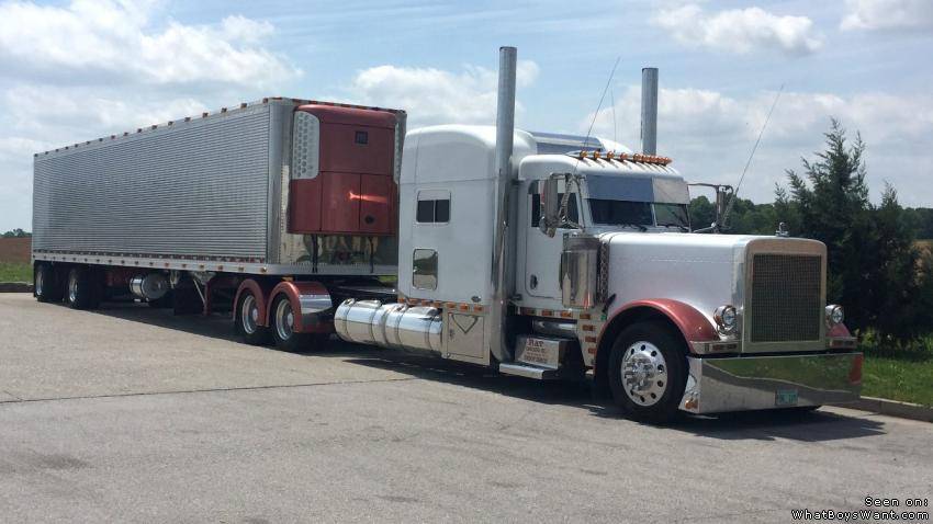 BIG Trucks Peterbilt