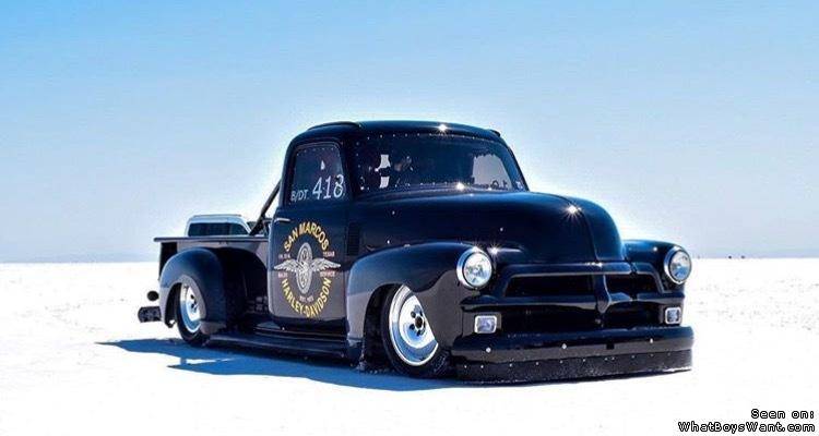 Custom Car & Show Pickup