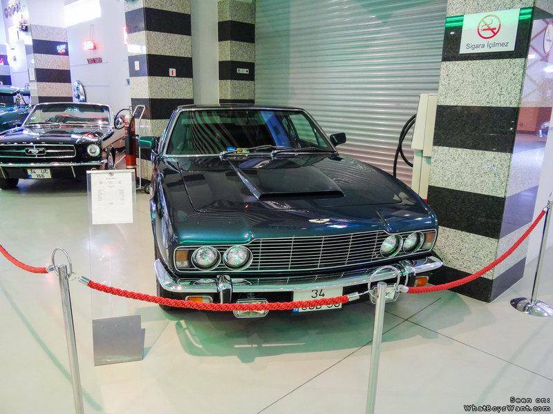 Aston Martin DBS Vantage
