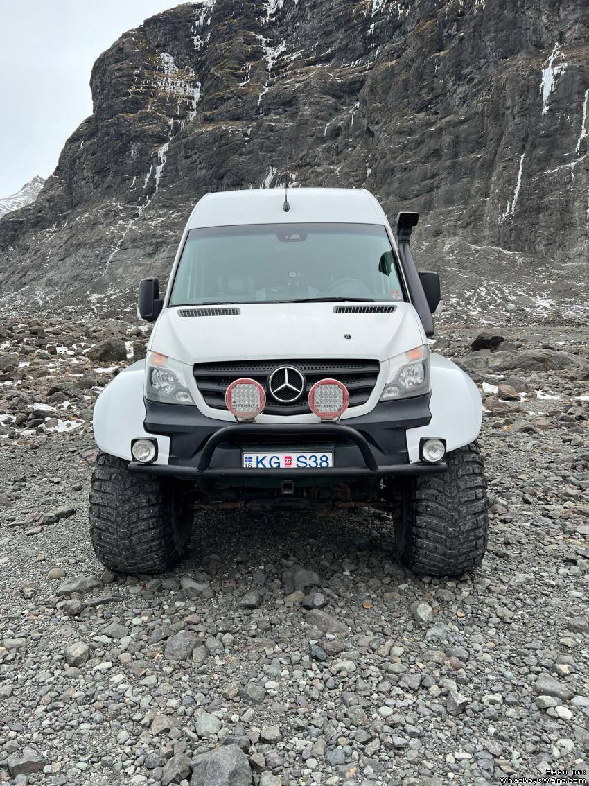 Mercedes-Benz Unimog