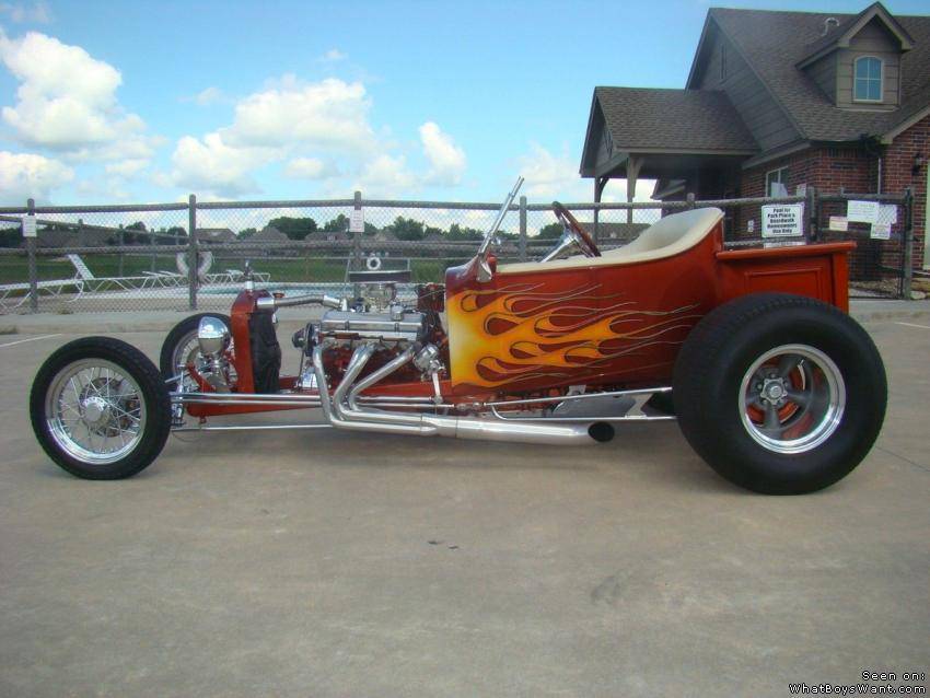 Custom Car & Show T-Bucket