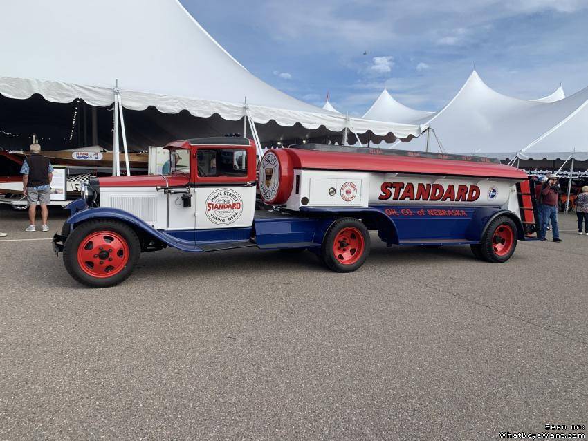 BIG Trucks Ford