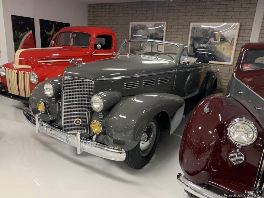 Cadillac Series 75