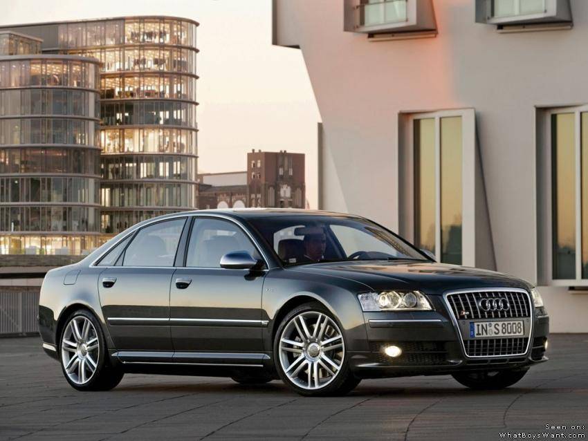 Audi S8