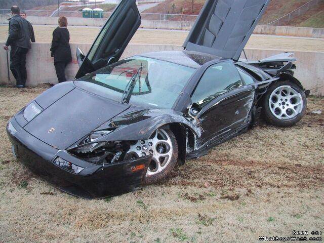 Wrecked Cars Lamborghini