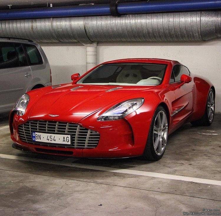 Aston Martin One 77