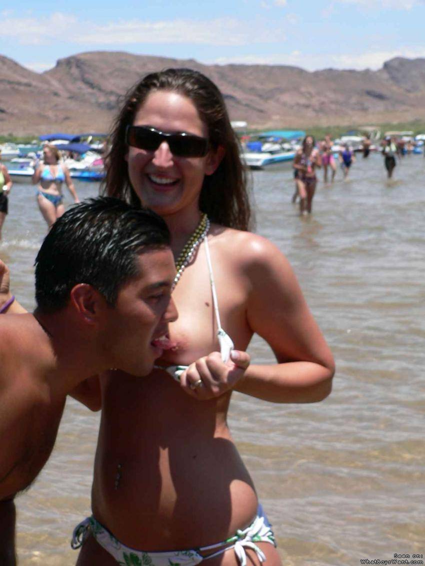 Lake Havasu AZ, Babesu003e Nude Public Babes image