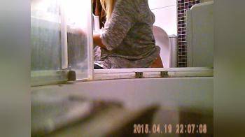 video of bathroom ass