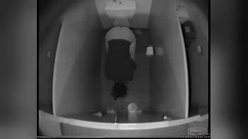 video of girl fingers in bathroom (caught spycam)