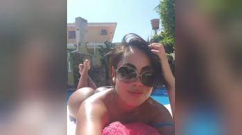 video of Really amazing ass at the pool