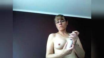 video of catlady creaming her body