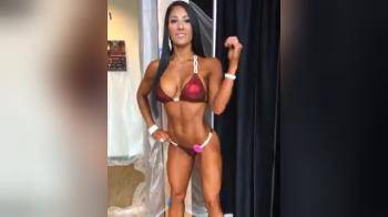 video of Fitness chick show off