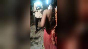 video of Indian girl dancing topless and at the naked