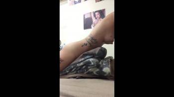 video of pilllow humping having an orgasm