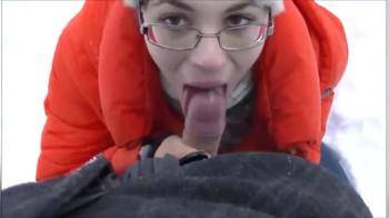 video of amateur in the snow cum in her mouth