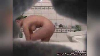 video of bath voyeur