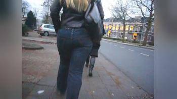 video of Nice ass on the streets.