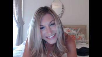 video of Squicky blonde on webcam