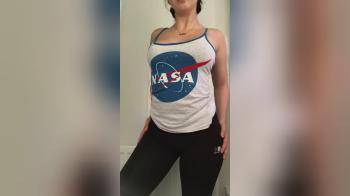 video of nice tight body perfect ass in her nasa t-shirt