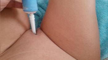 video of Electric toothbrush directly on her clit 