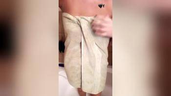 video of Snapchat stripping off those her towel 