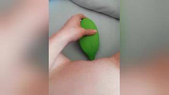 video of green brush short bate close up