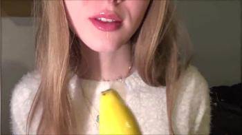 video of Peas and Pies Sucks & Gags on a Banana in mediocre video quality