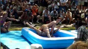 video of Jelly wrestling 