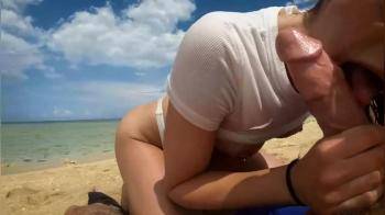 video of the perfect beach sucking blowjob