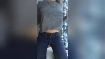 video of Beautiful Boobies drop out her sweater