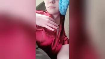 video of Flashing her big boob