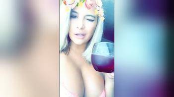 video of Amazing snapchat girl showing off