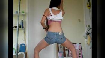 video of twerking my skinny ass