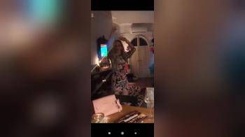 video of Tight body cutie dancing and drinking