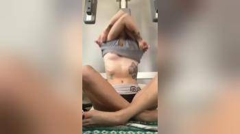 video of She strips and has a great pussy
