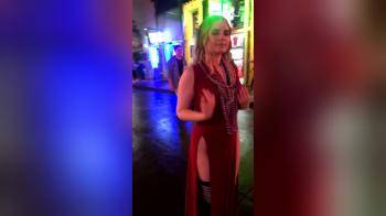 video of Flashing in the public at the club strips