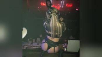 video of Club Girl Shakes Her Ass