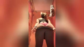 video of Flashing her ass and spreading it wide open