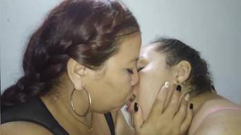 video of Intense Kisses between BBW Lesbians with Big Tits