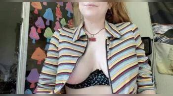video of Perfect way to dress for a fun time outside
