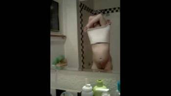video of chunky slutty GF bating in bathroom