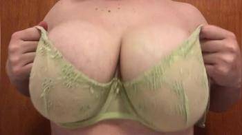 video of BBW shows her veiny boobs